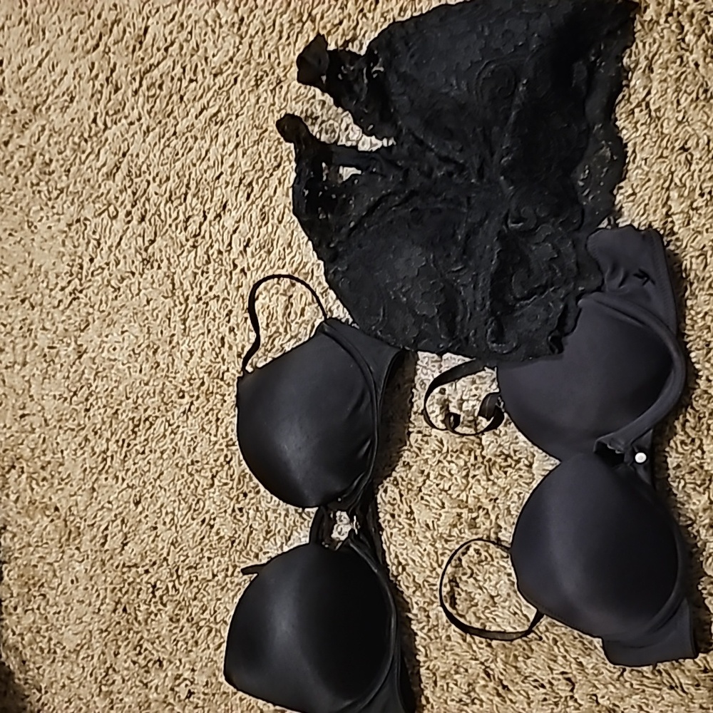 Juniors Bras - lot